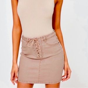 Missguided Lace up Skirt High Rise